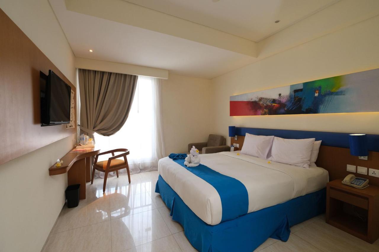 Zia Hotel Kuta Кута Екстериор снимка